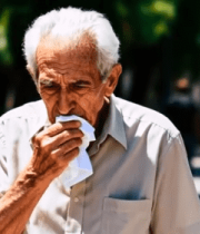 老人户外用纸巾擦拭鼻子5772#横屏 