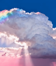 蓝天中带彩虹光晕的云朵6725#横屏 