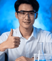 科研人员实验室竖起大拇指1209#横屏 