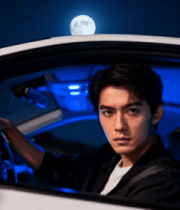 夜晚男子驾驶汽车内景3568#横屏 