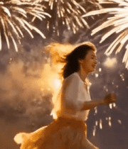夜晚女人赏烟花场景5518#横屏 