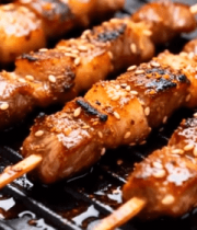 	 烤架上的美味羊肉串569#横屏 