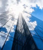 仰视摩天大楼蓝天白云景象2014#横屏 