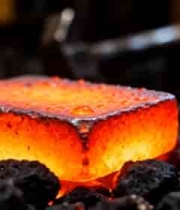 锻造中炽热的金属块5002#横屏 