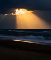 海边穿透云层的阳光景象2085#横屏 