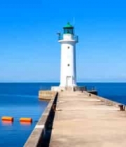 海边灯塔与延伸栈桥景观1959#横屏 