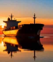 海上货船日出航行景象4687#横屏 