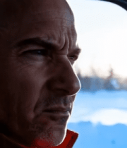 男子车内驾驶特写(1)14217#横屏 