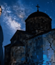 	 男子夜晚于教堂前观星空92#横屏 