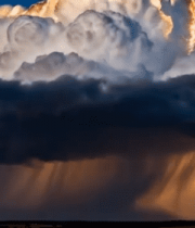 	 壮观积雨云降雨景象2488#横屏 