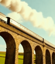 蒸汽火车行驶在拱形铁路桥上11248#横屏 