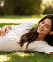 孕妇草地休憩12263#横屏 