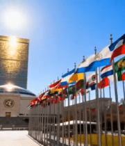 联合国总部多国国旗飘扬景象6392#横屏 