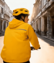 街道骑行的黄色着装男子13890#横屏 