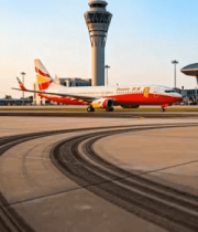 机场跑道客机与指挥塔画面12185#横屏 