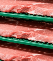 货架上摆放的新鲜牛肉6197#横屏 