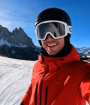 	 滑雪场滑雪者自拍5844#横屏 