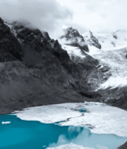 雪山下的冰川湖泊景观5098#横屏 