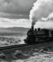 荒漠中行驶的蒸汽火车11840#横屏 