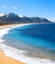 雪山下的海滩海洋风景14171#横屏 