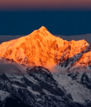 雪山日照金山景观9589#横屏 