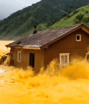 洪水冲击山间小屋场景12184#横屏 