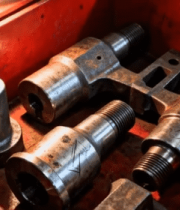 红色箱内工业机械零件素材12780#横屏 