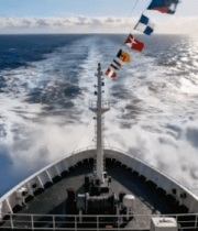 海上航行船只船尾视角画面10134#横屏 