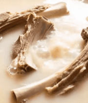 锅中炖煮的羊骨羊汤素材4548#横屏 