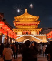 古建筑夜景下人群拍照场景4681#横屏 