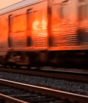 夕阳下行驶的火车铁轨素材6103#横屏 