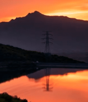 夕阳下山水与输电塔景观10166#横屏 