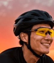 夕阳下骑行者特写14272#横屏 