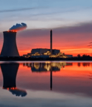 夕阳下发电厂冷却塔与倒影6247#横屏 