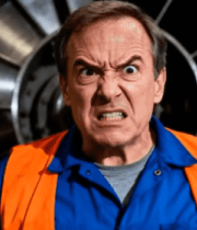 工人在机械前表情惊讶2693#横屏 