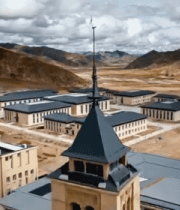 	 高原建筑群航拍全景14604#横屏 