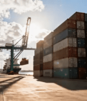 港口集装箱与货物吊装场景6027#横屏 