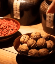 碗装枸杞核桃等五谷食材302#横屏 