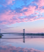 晚霞下的桥梁湖面全景12147#横屏 
