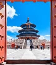透过红门观北京天坛祈年殿12828#横屏 