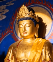 寺庙内金色佛像特写10563#横屏 