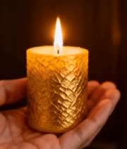 手持燃烧蜡烛特写2200#横屏 