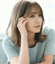 室内女孩托腮凝视9272#横屏 