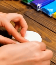 双手捏塑彩色橡皮泥14224#横屏 