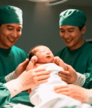 手术室医生与新生婴儿场景5738#横屏 