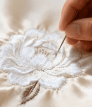 手工刺绣花朵制作画面640#横屏 