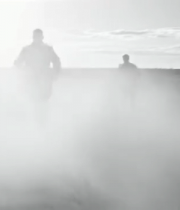 士兵在烟雾中奔跑画面11642#横屏 