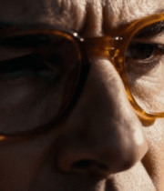 	 戴眼镜男性面部特写4722#横屏 