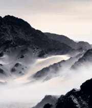 山间云雾缭绕的壮丽景色2530#横屏 