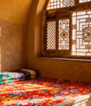 传统民居室内炕与花被褥场景7632#横屏 